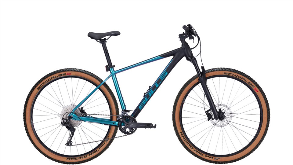lichtgewicht Copperhead aluminium frame met internally routed kabels.
SHIMANO Deore/Deore XT 22-speed gears.
RockShox suspension fork met remote lockout.