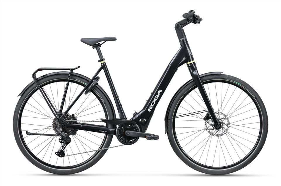 De lichtgewicht KOGA E-F3 5.0 weegt slechts 21,7 kg. Deze e-bike combineert elegantie met functionaliteit. Het frame valt op door prachtige details, zoals de geïntegreerde verlichting en kabels.